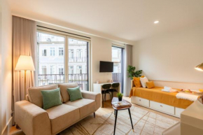 HostWise - Stylish & Bright Studio